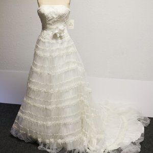 new strapless off white size 34 wedding/prom dress